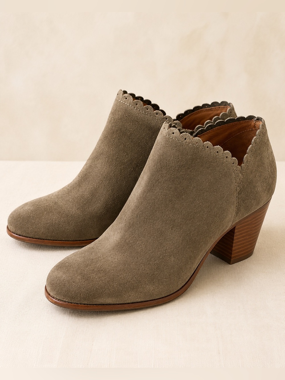 Jack Rogers Marianne Olive Suede Scalloped Ankle Booties 9M